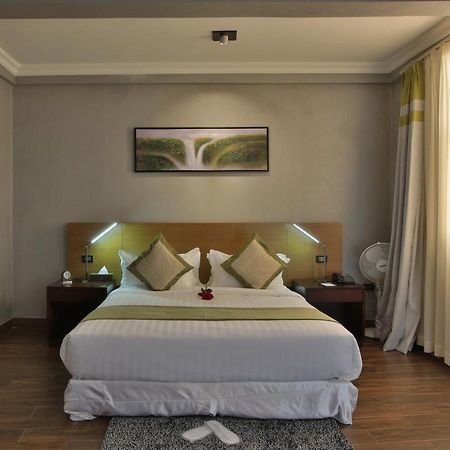 Rori Hotel Аваса Экстерьер фото